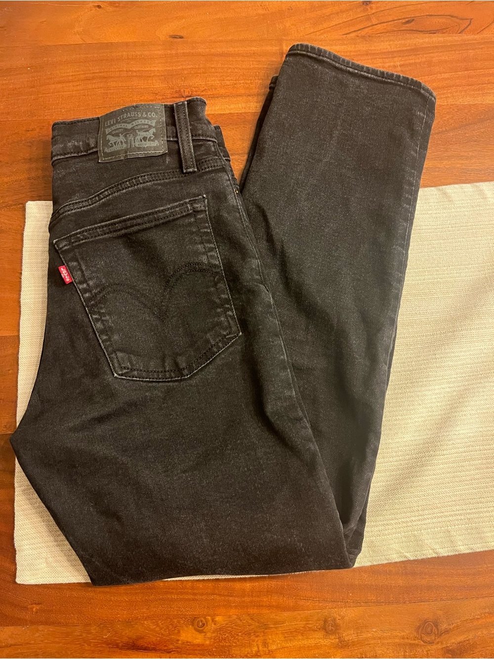 Levi's Wedgie Straight Black Jeans - Classic Straight Fit